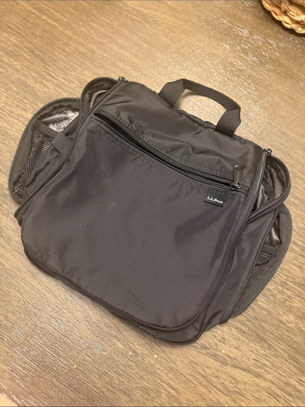 L.L. Bean Black Men's Toiletry / Dopp Kit with Multiple Zip Pockets